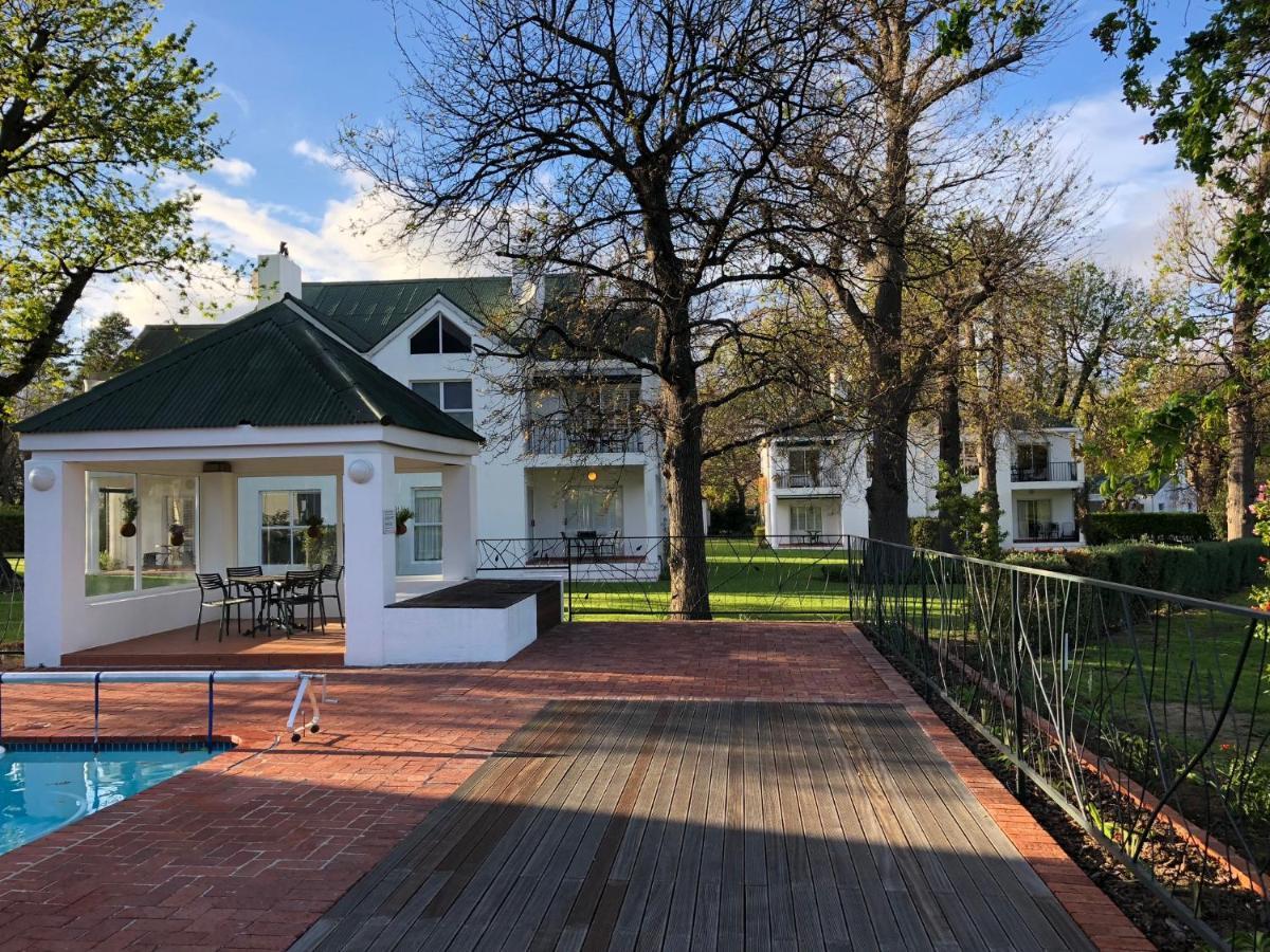 Apartment On Erinvale Golf And Country Estate, Somerset West *